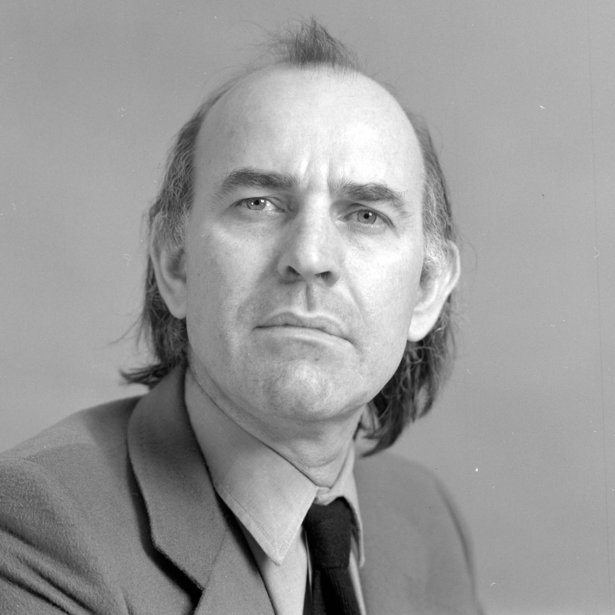atelierhaus_neue_schule_karlsruhe_kunst_fotografie_thilo_mechau_architekt_professor_heinz_mohl_universitaet_karlsruhe Hermann J. Roth Hohlraum gegliedert Tischobjekt